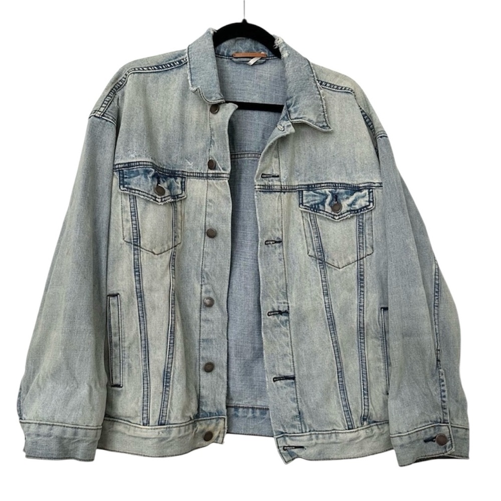 Free People Denim Trucker Jacket Button Front Womens XS Washed Blue